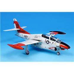 1/72 T-2C Buckeye US Trainer 