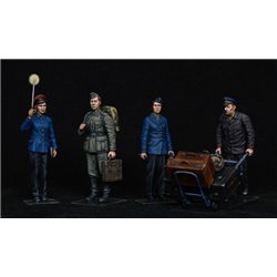 1/35 GERMAN TRAIN STATION STAFF 1930-40S