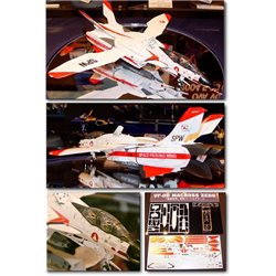 1/72 VF-0B MACROSS ZERO TWO-SEATER