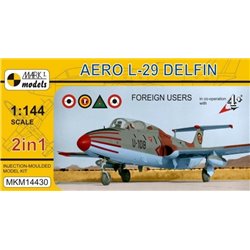 1/144 Aero L-29 Delfin