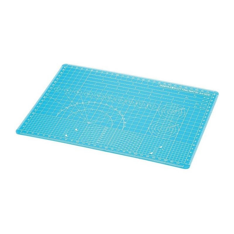 TAMIYA CUTTING MAT ALPHA (A4 SIZE, BLUE)