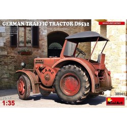 1/35 GERMAN TRAFFIC TRACTOR D8532