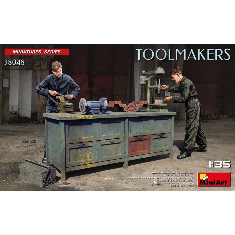 Miniart 1/35 2 Craftmen Set (Toolmakers)