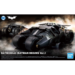 Maqueta del Batmobile versión Batman Begins en escala 1/35 de Bandai