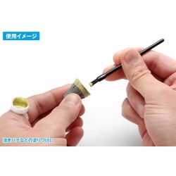 Wave Disposable Mini Flat Brush