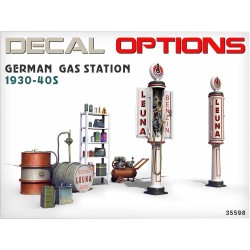 Miniart 1/35 German Gas Station 1930-40s