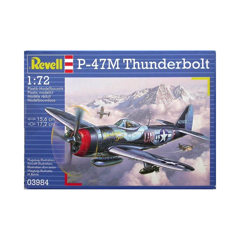 Maqueta Revell 1/72 P-47M Thunderbolt completa en mesa de trabajo