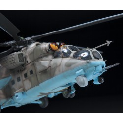 Zvezda 1/48 MI-35M Russian Attack Helicopter model kit