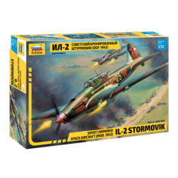 Zvezda 1/72 Il-2 Stormovik - Soviet Armored Attack Aircraft