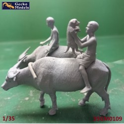 1/35 60's-70's Vietnamese Children , Puppy And Buffalo Set