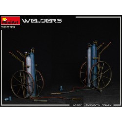 Miniart 1/35 Welders - Robotines