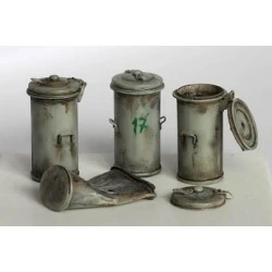 Plus Model 1/35 Dustbin