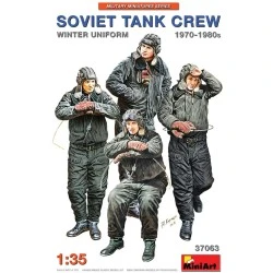 MiniArt 1/35 SOVIET TANK CREW 1970-1980S WINTER UNIFORM