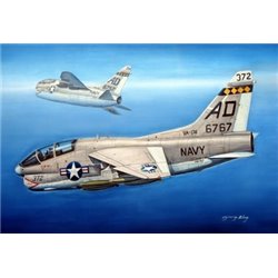 1/72 TA-7C Corsair II