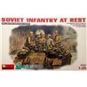 1/35 Soviet Infantry At Rest