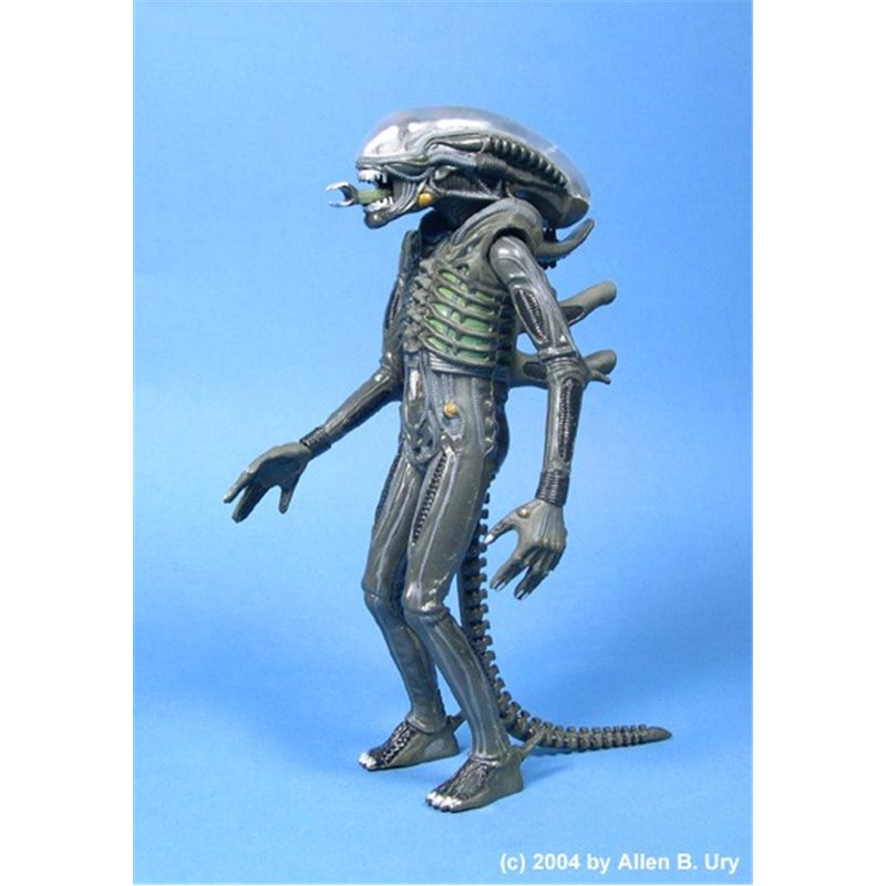 MPC 1/9 Alien Figure